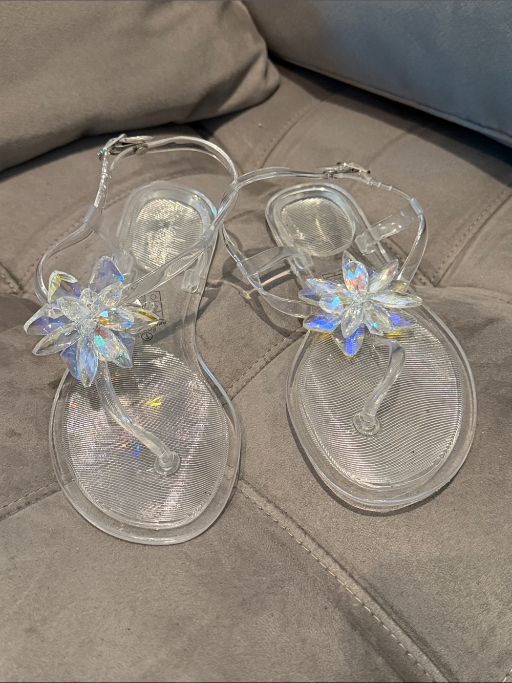 Nicole Miller Clear Jelly Sandals with Iridescent Floral Gem